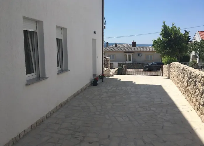 Apartment Irena Dramalj