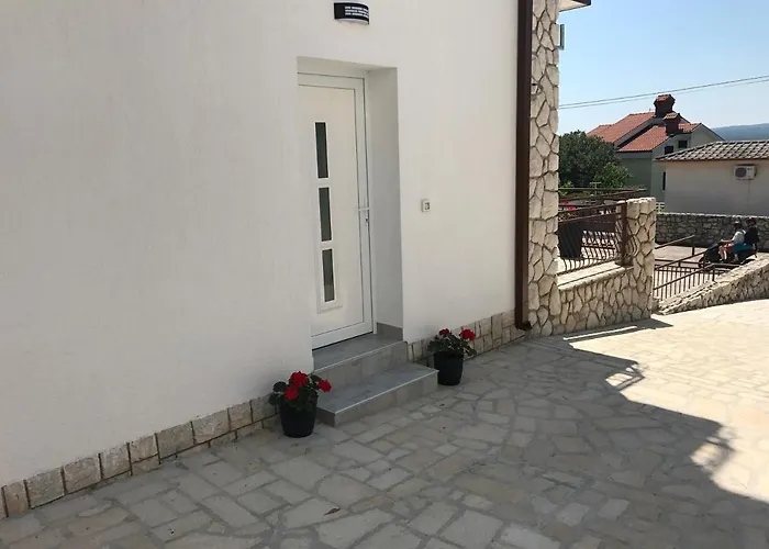 Apartment Irena *